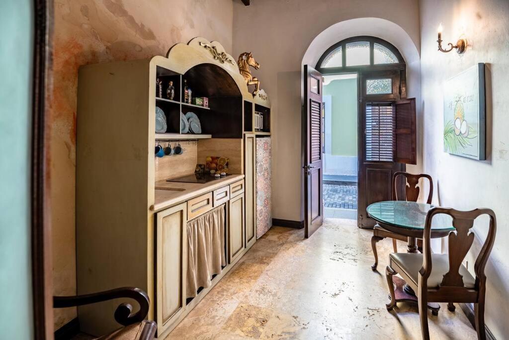 Appartamento Charming Retreat In Old San Juan Esterno foto